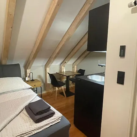 Modernes Und Schoenes Vs Apartamento